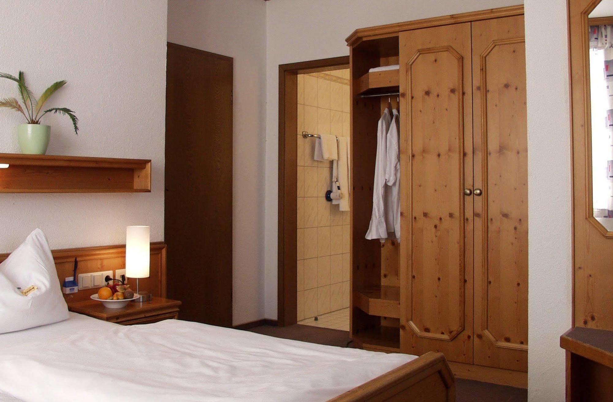 Akzent Hotel Laupheimer Hof Quarto foto